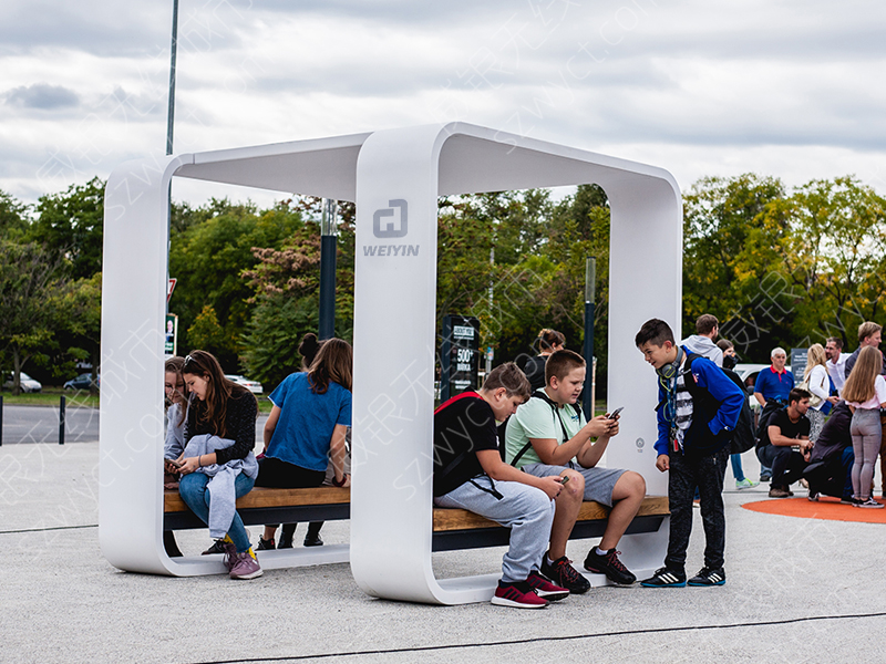  Outdoor charging seat